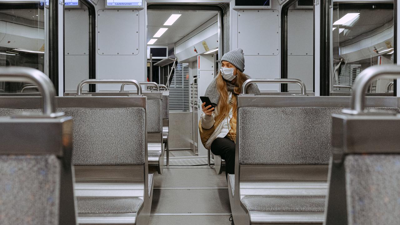 Tidak Mendiskriminasi