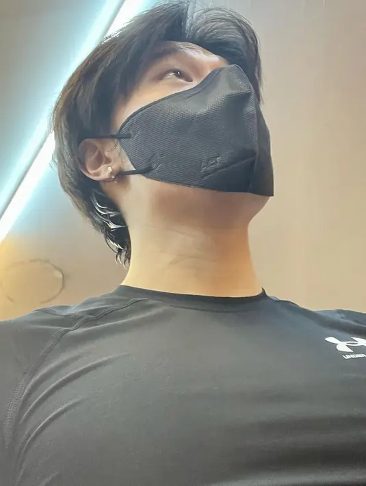 Usai membuat akun Instagram dan aktif mengunggah aktivitasnya, Bang Yedam akhirnya mengumumkan jika ia resmi gabung dengan agensi baru benama GF Entertainment. Bahkan, dalam unggahan terbarunya, ia juga mengucapkan terima kasih kepada Treasure Maker atau penggemas Treasure serta YG Entertainment yang telah memberikan dukungan sebelumnya. (Liputan6.com/IG/@bangyedam_0257)