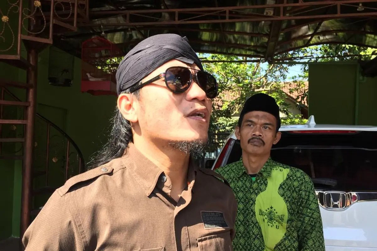 Gus Miftah (Switzy Sabandar)