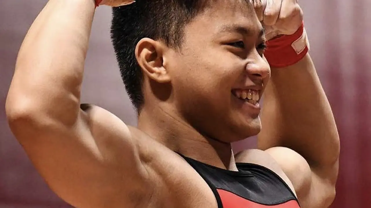 Rahmat Erwin Abdullah Wujudkan Impian Ayah Tampil di Olimpiade dan Membawa Pulang Medali perunggu di cabang olahraga angkat besi/dok. Instagram @pbpabsi_weightlifting_Ina