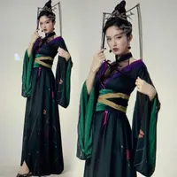 Nong Poy dipuji sangat pas saat memerankan putri raja Tiongkok kuno, berikut foto-fotonya.