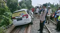 Nasib 5 Penumpang Taksi Online yang Tertabrak KA Baratarahan hingga Terseret 50 M di Lampung
