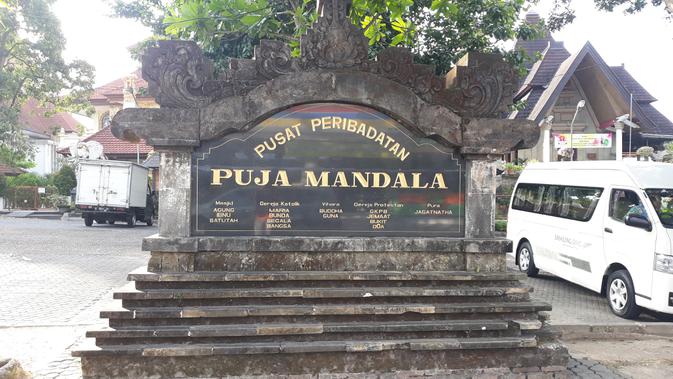 5 Rumah Ibadah ini Berdampingan Mesra di Bali - Regional ...