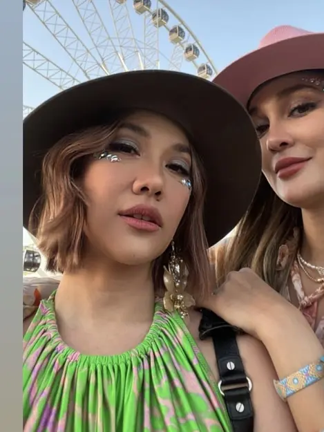 Luna Maya dan BCl bergaya bohemian di Coachella 2022 