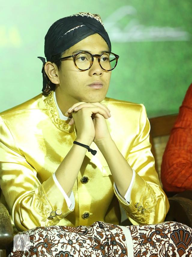 Pamer Foto Cium Cewek, Iqbaal Ramadhan Bikin Sakit Hati ...
