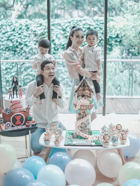 Potret Ultah Sandra Dewi (Instagram/sandradewi88)