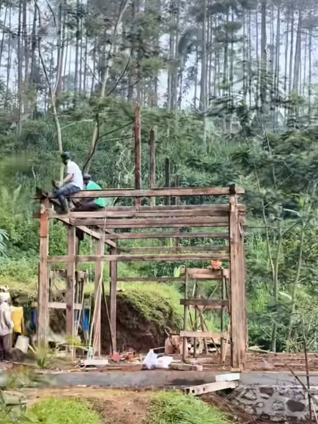 Dodit Mulyanto Bangun Rumah Jawa Kuno
