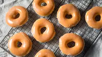 Ilustrasi Glaze Donut/https://www.shutterstock.com/Brent&nbsp;Hofacker