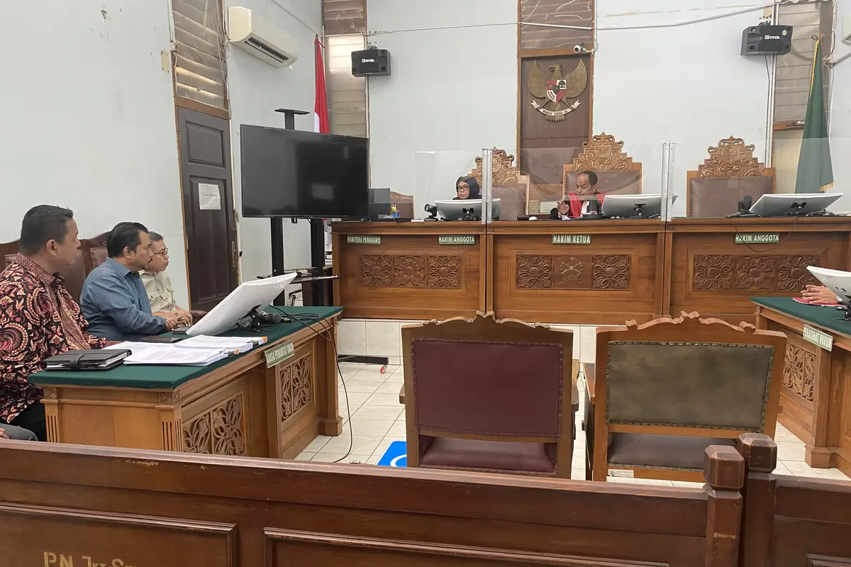 Sidang perdana gugatan praperadilan kasus Tol MBZ Bukaka Kalla Group. (Liputan6.com/Ady Anugrahadi)