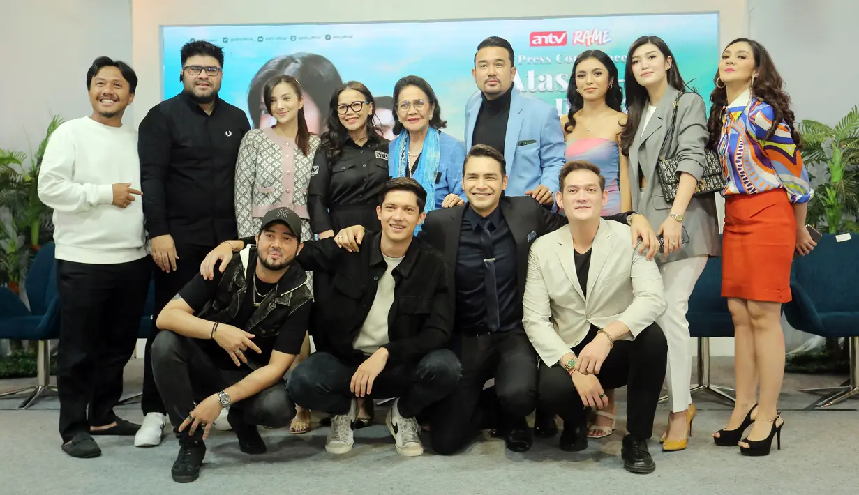 Bagi Vanno sinetron Atas Nama Cinta ini jadi kesempatan terbaiknya untuk memainkan peran baru. Bersama Sarah Samantha yang berperan sebagai Indah, sinetron ini mulai ditayangkan ANTV pada 5 Juni 2023 pukul 20.00 WIB. [Foto: Bambang E Ros/Fimela.com]