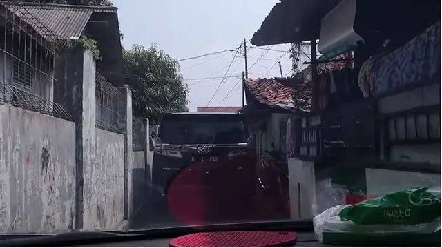 Potret rumah masa kecil Baim Wong yang sederhana