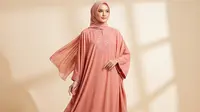 8 Model Gamis Longgar yang Tidak Panas dan Tetap Terlihat Anggun