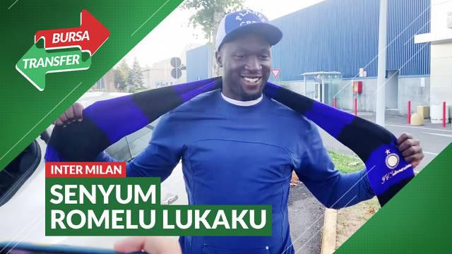 Berita video momen Romelu Lukaku tersenyum saat berpose di Bandara di Kota Milan jelang resmi berseragam kembali Inter Milan, Rabu (29/6/2022).