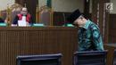 Mantan anggota Komisi XI DPR RI, Amin Santono bersiap menjalani sidang pembacaan tuntutan di Pengadilan Tipikor, Jakarta, Senin (21/1). Amin terdakwa penerimaan suap terkait pembahasan tambahan anggaran APBN P 2018. (Liputan6.com/Helmi Fithriansyah)