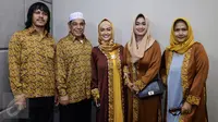 Julia Perez Lakukan Tawaf Tanpa Kursi Roda