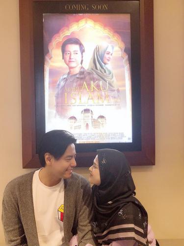 [Fimela] Roger Danuarta dan Cut Meyriska