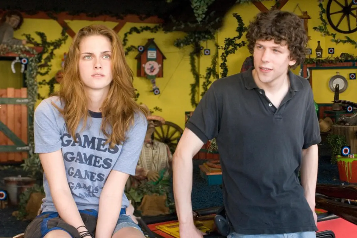[Bintang] Kristen Stewart-Jesse Eisenberg