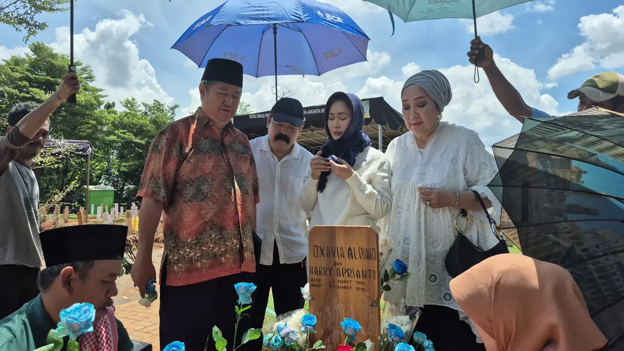 Makam Vidi Aldiano. (M Altaf Jauhar/ Liputan6.com)
