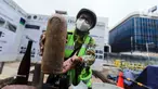 Artefak yang ditemukan di sepanjang proyek MRT CP203 Glodok-Kota, Jakarta, Selasa (20/9/2022). Artefak mulai dari pecahan keramik, botol, dan bata zaman kolonial ditemukan sepanjang proyek MRT CP203 Bundaran HI-Kota, Jakarta Barat. (Liputan6.com/Faizal Fanani)