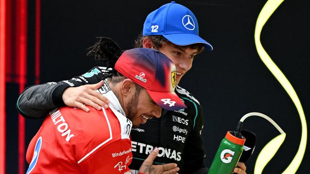 Kimi Antonelli dan Lewis Hamilton