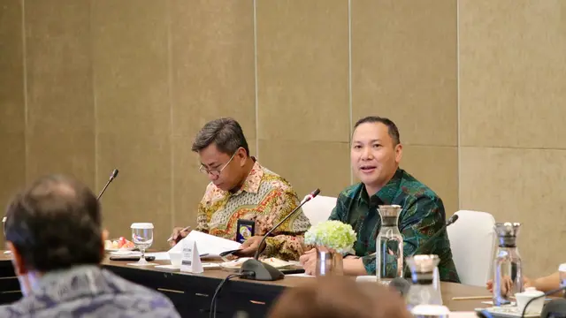 Deputi Bidang Koordinasi Infrastruktur dan Transportasi Kemenko Marves, Rachmat Kaimuddin alam sosialisasi Peraturan Menteri yang berkaitan dengan TKDN Sektor Ketenagalistrikan. (Dok Kemenko Marves)