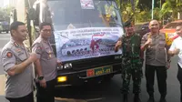 Polri dan TNI mengirim bantuan untuk korban gempa Palu dan Donggala. (Merdeka.com/Ronald)