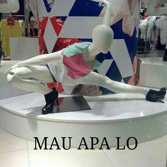 Meme Kocak ala Manekin Ini Bikin Ngakak