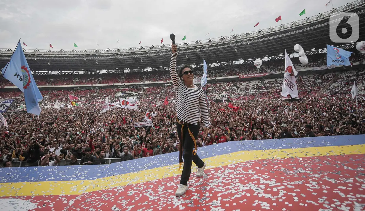 Tim Pemenangan Nasional (TPN) Ganjar Pranowo dan Mahfud Md menggelar agenda ‘Hajatan Rakyat #3 Konser Salam Metal’ di Stadion Utama Gelora Bung Karno (SUGBK), Jakarta, Sabtu (3/2/2024). (Liputan6.com/Angga Yuniar)