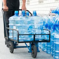 Inilah Mengapa Air Minum Isi Ulang Kerap Bermasalah (2p2play/Shutterstock)