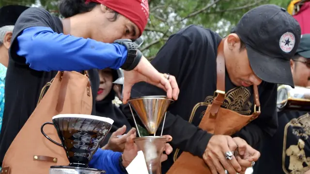 Pagi Di Tanah Hitam Negeri Penghasil Kopi Liberika