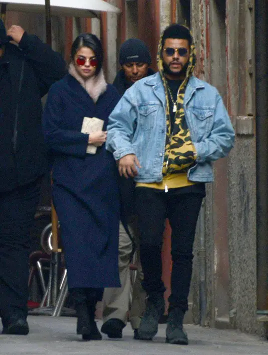 Pemandangan itu terlihat setelah The Weeknd menggelar konsernya yang berlangsung di Paris pada Selasa (28/2/2017) lalu. (doc.dailymail.com)