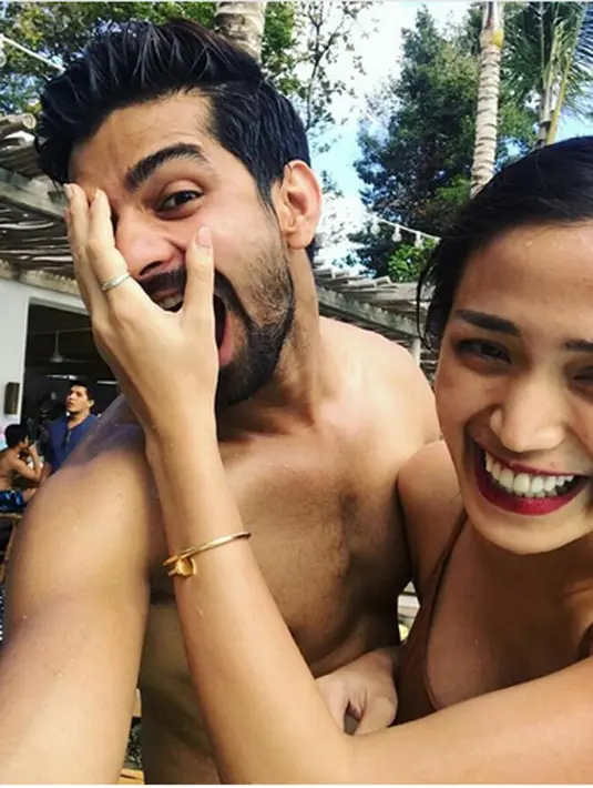 Beberapa foto dan video Jessica Iskandar dan Vishal Singh sedang menikmati liburan di Bali banyak tersebar di media sosial. Dari foto dan video tersebut, keduanya terlihat begitu intim menikmati liburannya. (dok. Instagram/cinderella.ind)