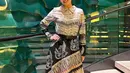 Dalam pertemuan terbatas itu, Haruka mewakili bidang Pop Culture bersama Hiroaki Kato mengenakan pakaian khas Indonesia, Batik. [Foto: IG/haruuuu_chan].