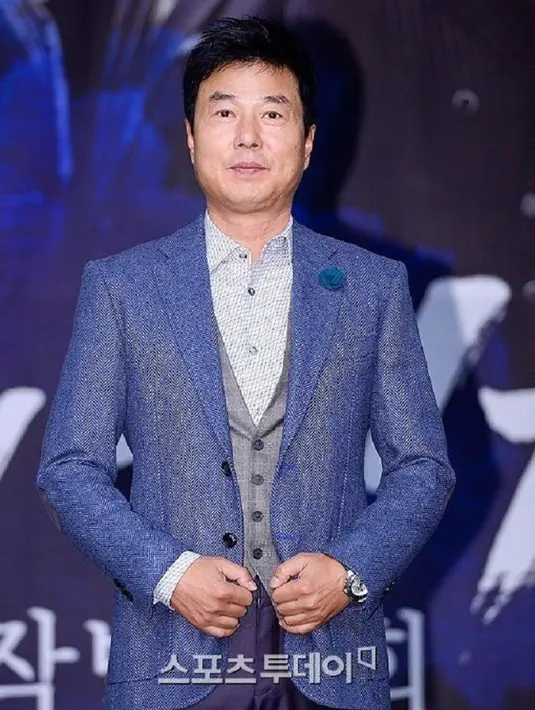 Tak ayal pengakuan itu pun ditanggapi oleh pihak Sun Woo Jae Duk. Ia mengaku tidak melakukan pelecehan terhadap wanita itu. (Foto: hancinema.net)