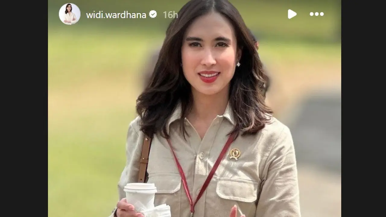 Gaya Mahal Menpar Widiyanti Wardhana Selama Retreat Kabinet Merah Putih di Magelang, Chic dengan Tas Branded Lokal