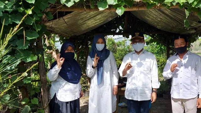 Bupati Anas Ajak Warga Bikin Kebun Hidroponik Sendiri di Pekarangan Rumah