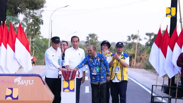 Presiden Joko Widodo (Jokowi) meresmikan 27 ruas Inpres Jalan Daerah (IJD) Tahun Anggaran 2023 di Nusa Tenggara Timur (NTT)