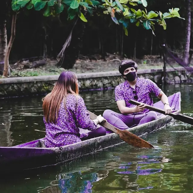 6 Momen Atta Halilintar dan Aurel Hermansyah Liburan di Jogja, Romantis Naik Perahu