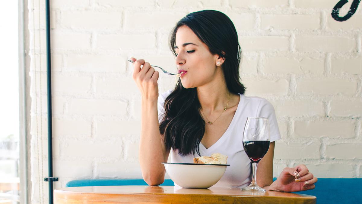 4 Jenis Makanan yang Ternyata Bisa Membuat Perut Buncit