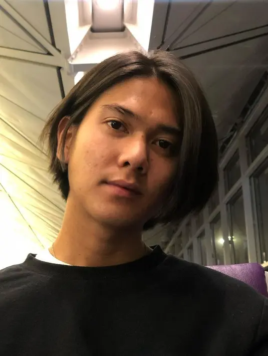 (Instagram/iqbaal.e)