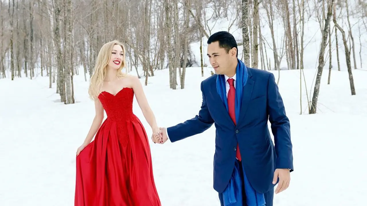 FOTO: Kemesraan Panji Trihatmodjo dan Istrinya Varsha Strauss
