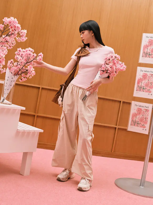 Nuansa Sakura Hadir di Gaya Sehari-hari, New Balance Sakura Pack Tawarkan Padu Padan Manis hingga Sporty