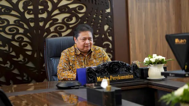 Menteri Koordinator Bidang Perekonomian Airlangga Hartarto dalam acara The Iconomics Media Business Forum & Awarding: Indonesia Business Innovation Forum 2024, Selasa (20/2/2024). (Foto: Kemenko Bidang Perekonomian)
