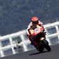 Meski tidak naik podium, Marc Marquez, berhasil menuntaskan perlombaan yang memakan sebanyak 25 putaran tersebut tanpa kecelakaan. (AP Photo/Jose Breton)