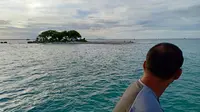 Pulau Badul di perairan semenanjung Ujung Kulon. (Liputan6.com/Yandhi Deslatama)