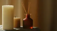 Difuser pewangi ruangan. (dok. Unsplash.com/Mary Skrynnikova 💛💙)