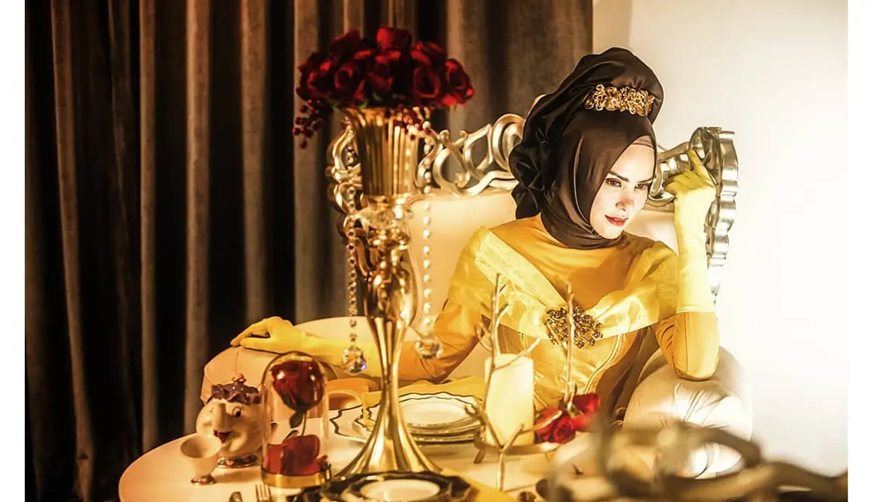 Sehari setelah melakukan akad nikah, Vicky dan Angel akan menggelar pesta nikah di kawasan Ancol, Jakarta Utara. Beauty and The Beast sebagai tema pesta pernikahan pasangan ini. (Instagram/wedding_and_indo)