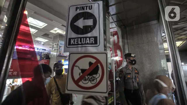 TNI-Polri Jaga Ketat Pasar Tanah Abang