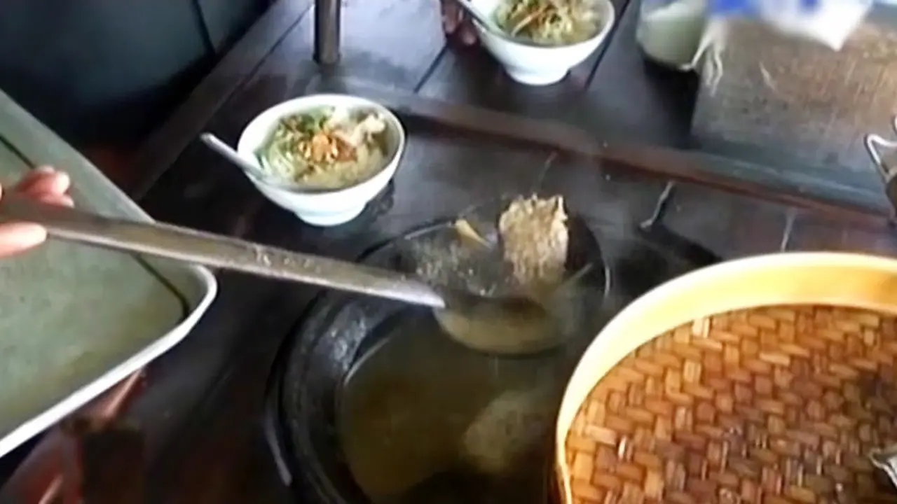 (Lip6 Siang) Soto-Buthek