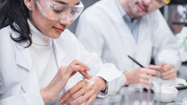 Terungkap! 5 Kiat Sukses Membangun Bisnis Skincare Tanpa Punya Pabrik